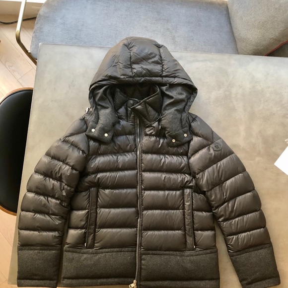 Moncler Riom Jacket Excellent Condition, with tags - Picture 2 of 14